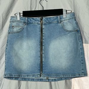 Kendal & Kylie Jean skirt